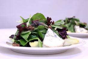 Receta Gorgonzola et noix en salade