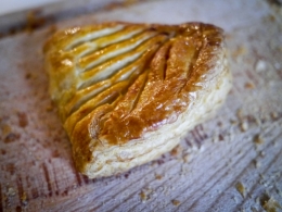 Receita Abbaye de Tamié et coing en chaussons