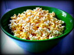 रेसिपी Laguiole et paprika en pop-corn