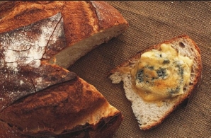 Receita Bleu des Causses sur tartines et salade