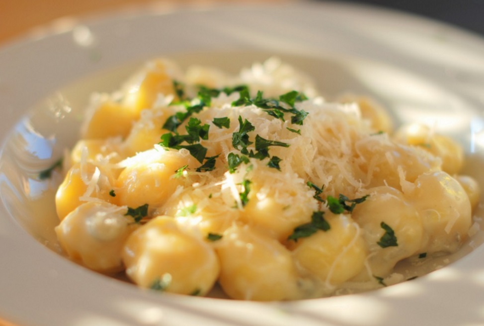 Agnolinis à la Mantouane au Parmesan Reggiano