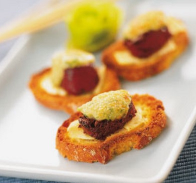 Bleu d'Auvergne et boudins noirs sur toasts