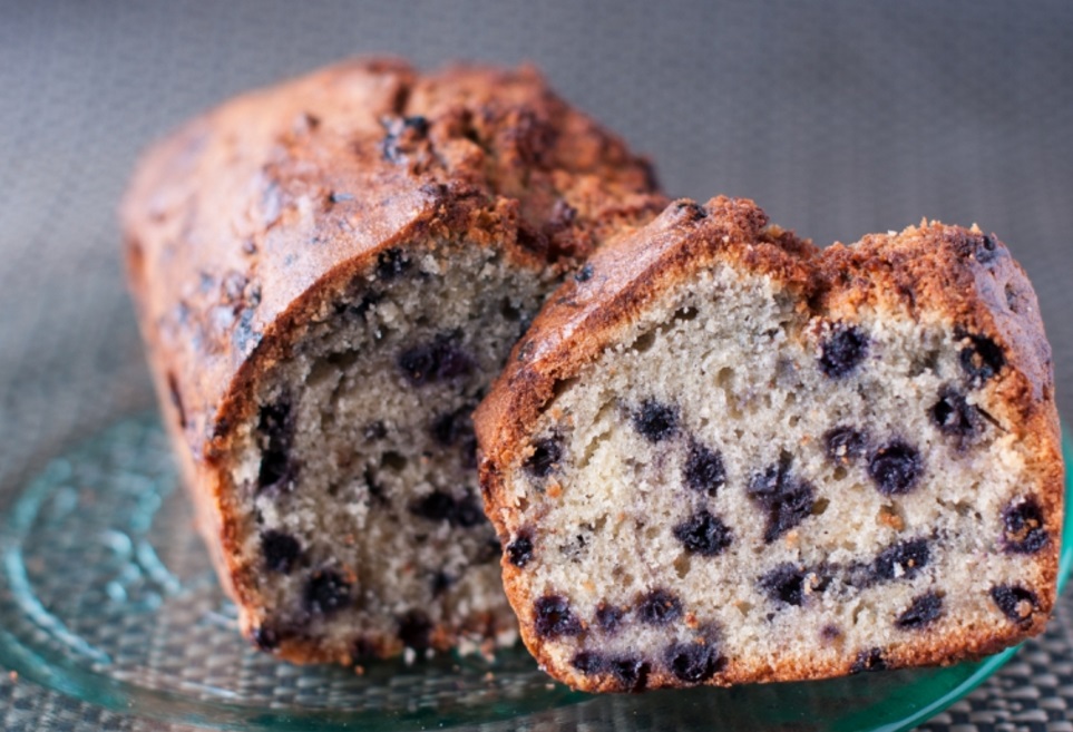 Fourme d'Ambert et myrtilles en cake