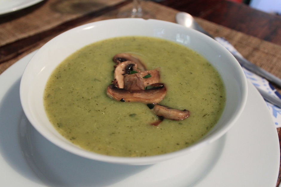 Potage aux courgettes et au Parmesan