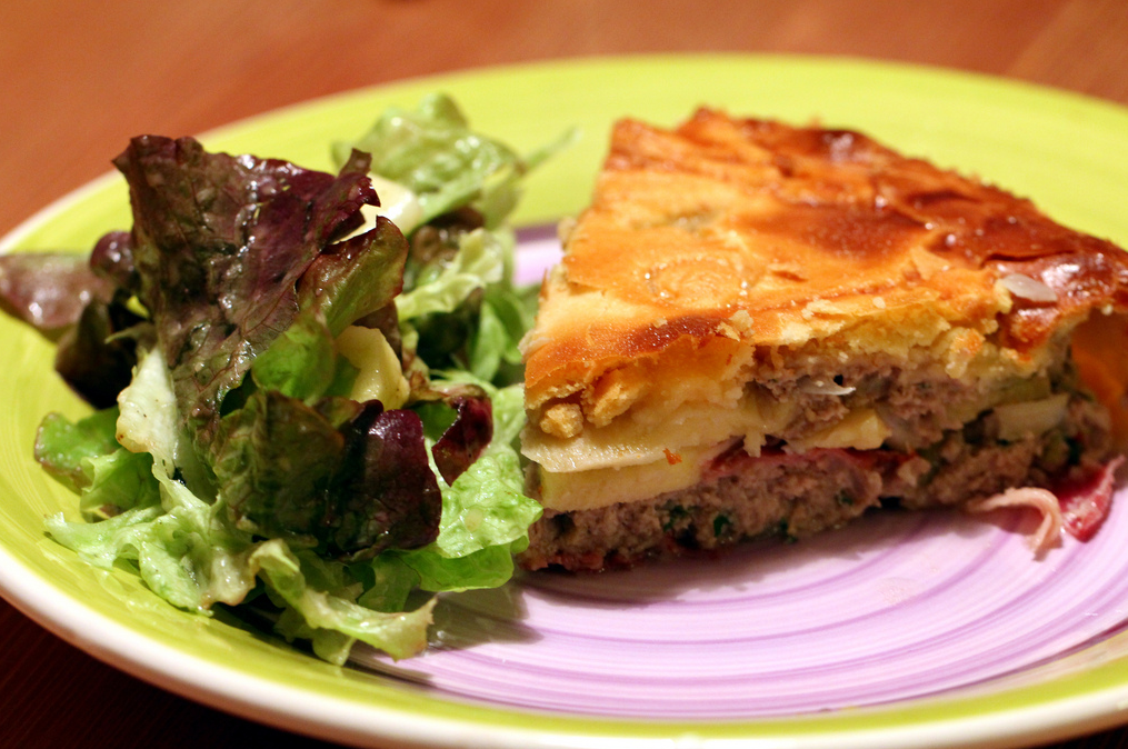 Tourte pascale au Parmesan râpé